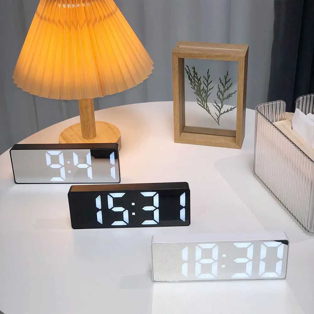 Plastic Voice Control Digital Alarm Clock Adjustable Voice Control LED Electronic Alarm Clock Anti-disturb 12/24H Desktop Clock